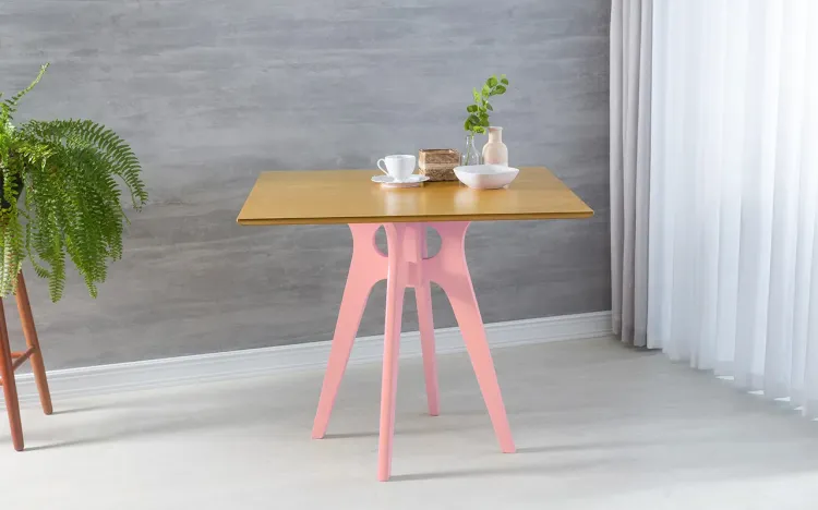 MESA DE JANTAR PARA 4 CADEIRAS QUADRADA BIANCHI 90X77CM ROSA BEBÊ E AMÊNDOA