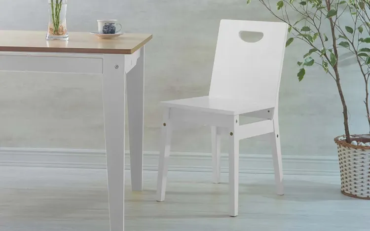 CADEIRA BRANCA DE MADEIRA PARA COZINHA TUCUPI LACA BRANCO 40X51X81CM