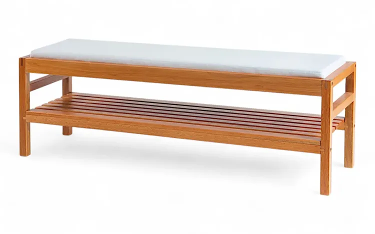 BANCO DE MADEIRA COM PRATELEIRA MÉDIO KERB VERNIZ JATOBÁ TEC. ALGODÃO OFF WHITE 140X40X48CM
