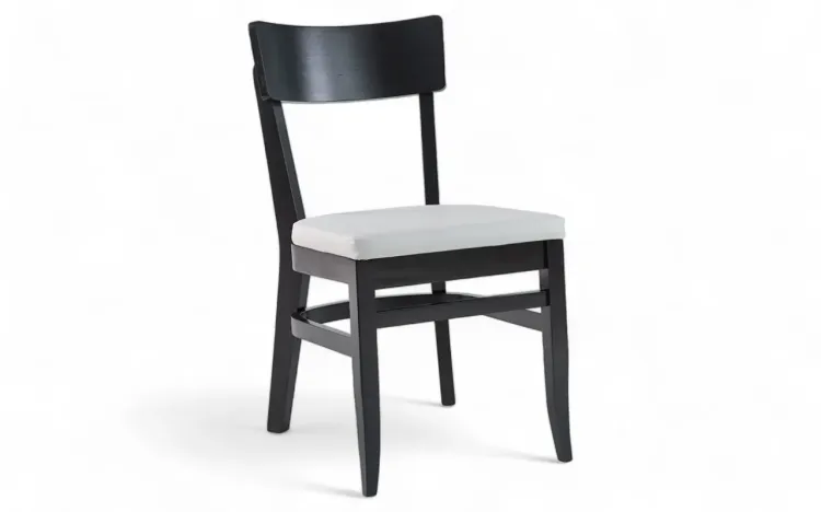 CADEIRA PARA MESA DE JANTAR IPIOCA LACA PRETO E TEC. SQ14 COURO SINTÉTICO OFF WHITE 45,5X57,5X82,5CM