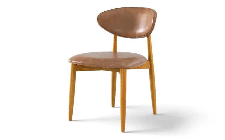 CADEIRA COM ENCOSTO ANAT&Ocirc;MICO ISIS VERNIZ AM&Ecirc;NDOA E TEC. COURO SINT&Eacute;TICO CARAMELO 53X59X82CM
