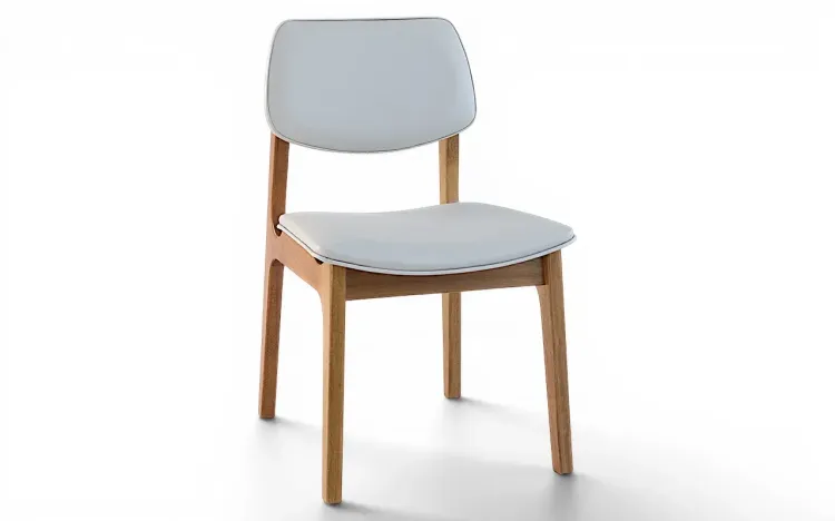 CADEIRA DE JANTAR ESTOFADA DE MADEIRA ALVA VERNIZ AM&Ecirc;NDOA E COURO SINT&Eacute;TICO OFF WHITE 46x56,5x85,5 CM