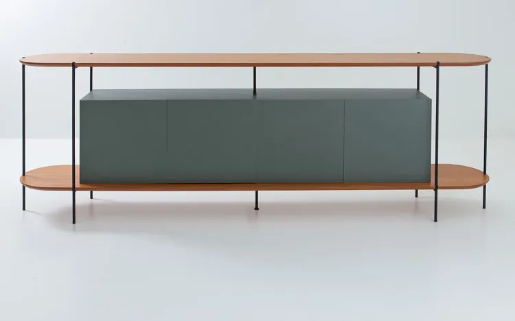 BUFFET APARADOR MODERNO 4 PORTAS VERDE MUSGO TAMPO EM TAUARI NATURAL E P&Eacute;S DE METAL MOOB 220X35X75,5 CM