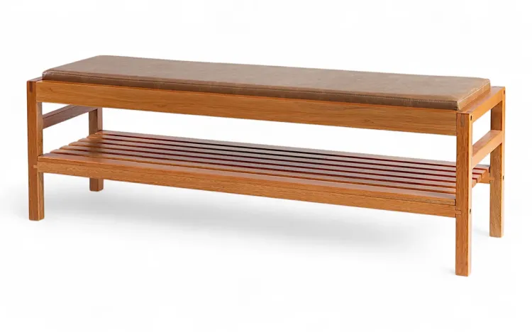 BANCO PESEIRA DE MADEIRA MÉDIO KERB VERNIZ JATOBÁ TEC. COURO CARAMELO 140X40X48CM
